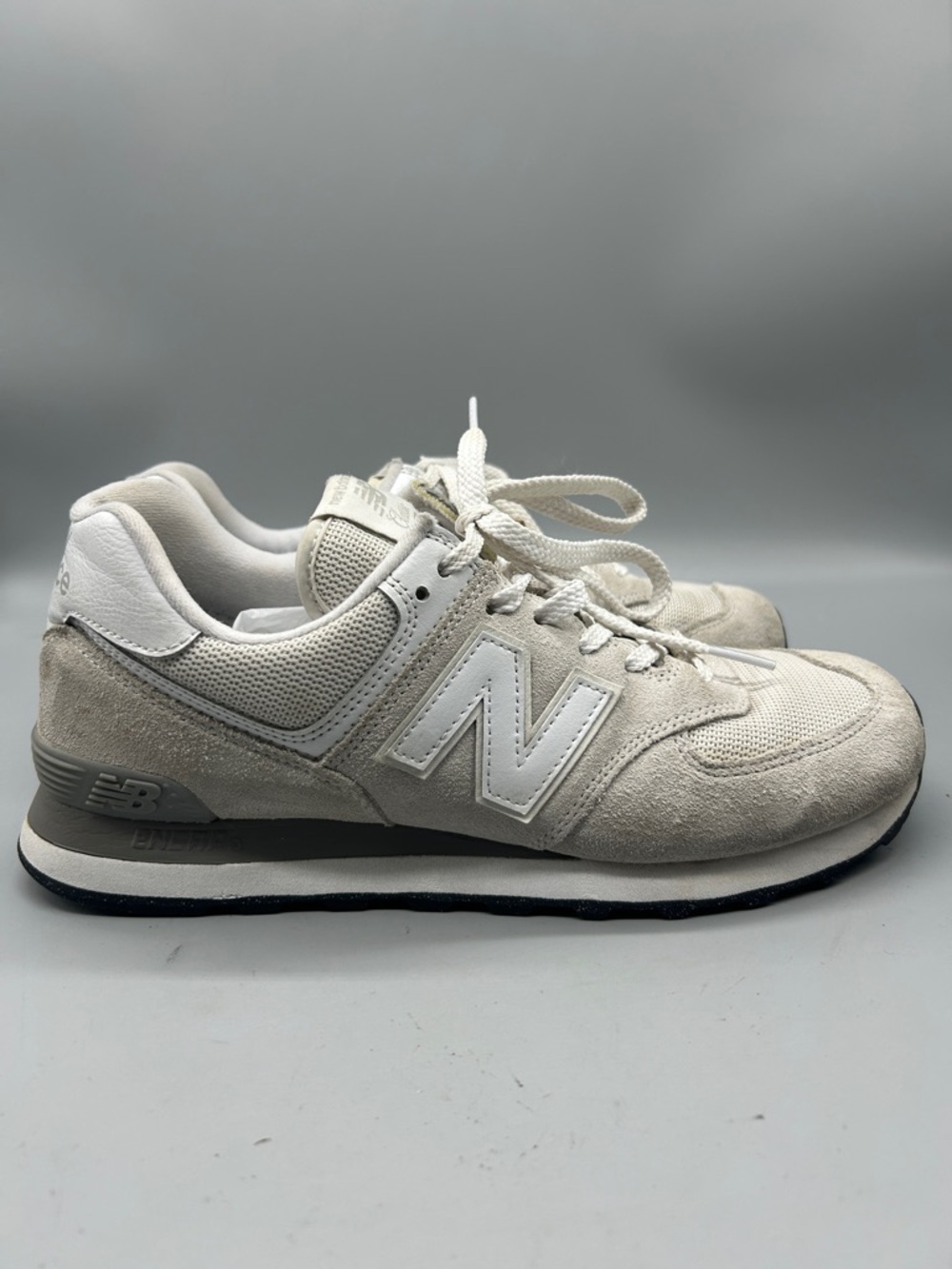 New Balance 574 Cream Sneakers Retro Suede Mesh women’s size 7